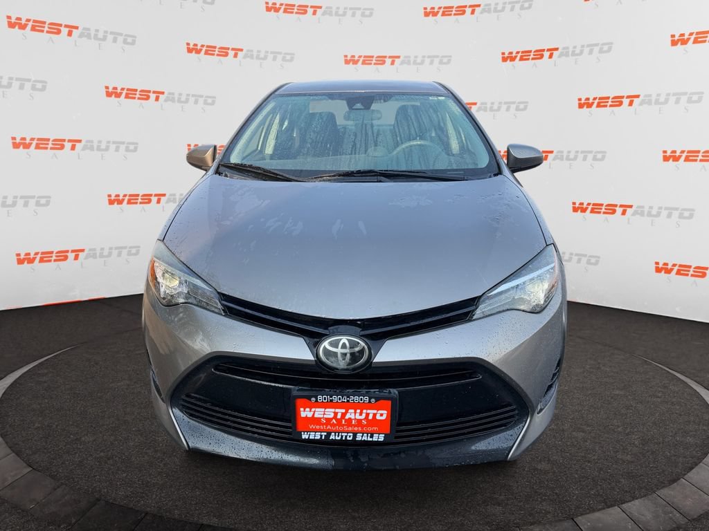 Used 2017 Toyota Corolla LE w/ Carpet Mat Package (TMS) FWD image 8