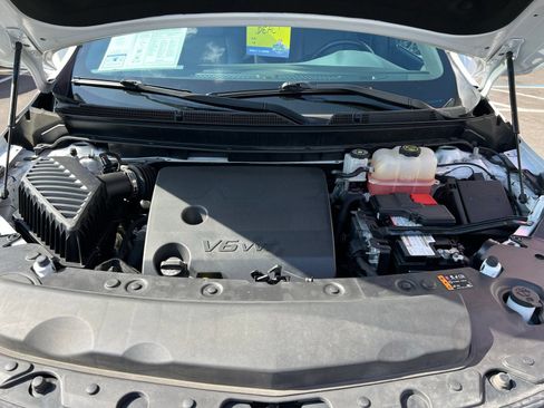 Used 2023 Buick Enclave Essence FWD image 15