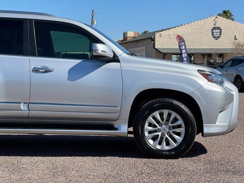 Used 2016 Lexus GX 460 w/ Premium Package image 15