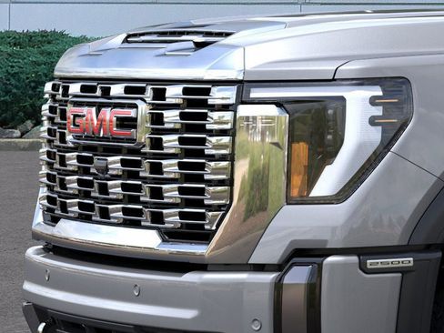 New 2025 GMC Sierra 2500 Denali w/ Denali Reserve Package image 38