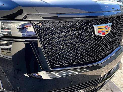 Used 2024 Cadillac Escalade Sport Platinum image 31