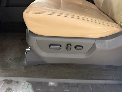 Used 2015 Ford F250 Lariat w/ Chrome Package image 13