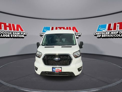 Used 2025 Ford Transit 350 XLT RWD image 3