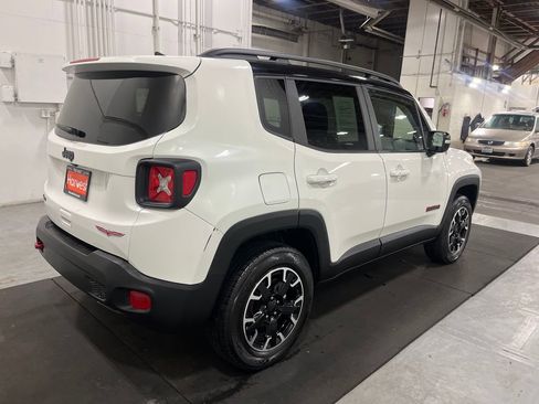 Used 2023 Jeep Renegade Trailhawk image 8