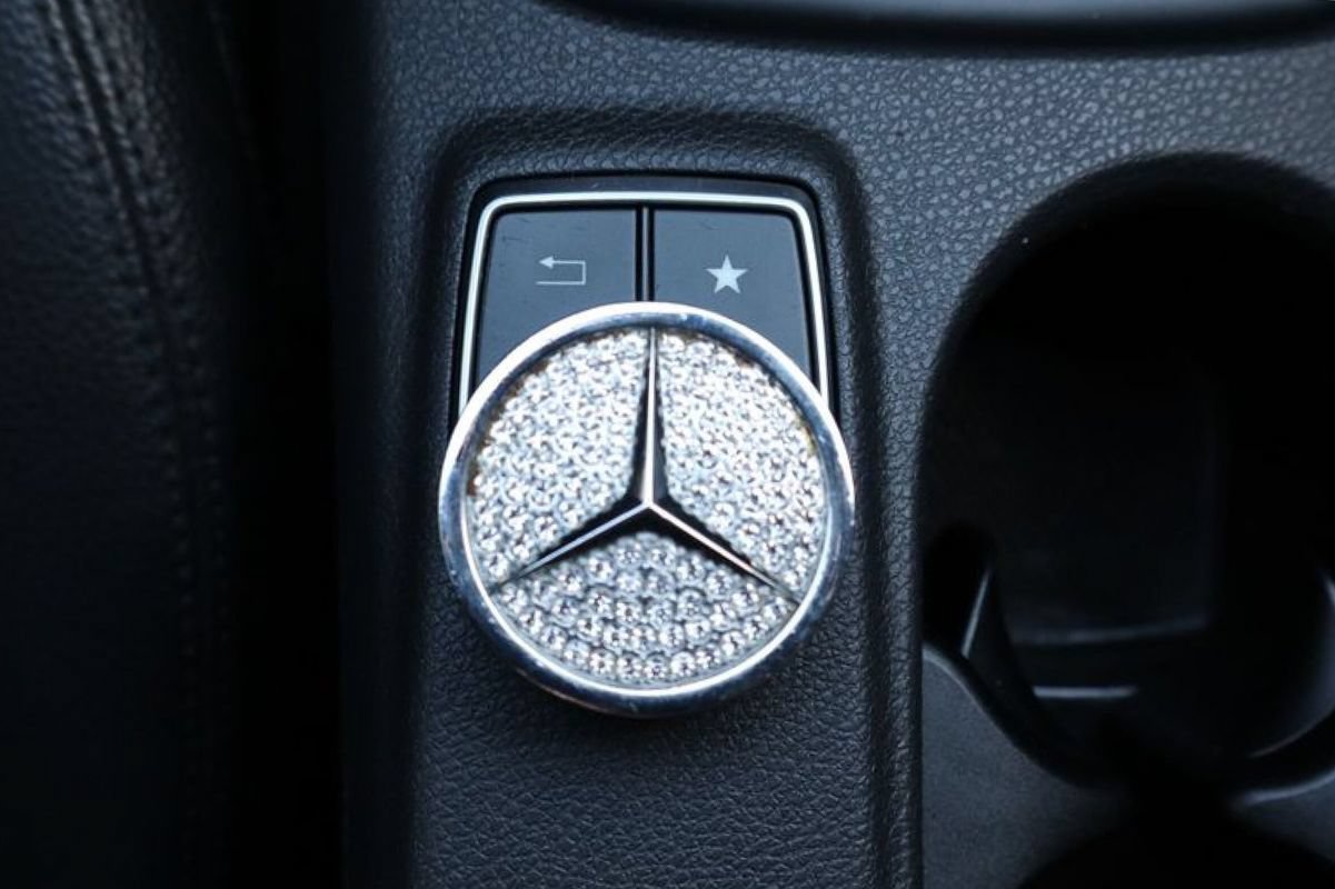 Used 2015 Mercedes-Benz CLA 250 4MATIC image 21