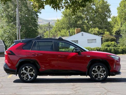 Used 2023 Toyota RAV4 XSE w/ Weather Package AWD/4WD image 6