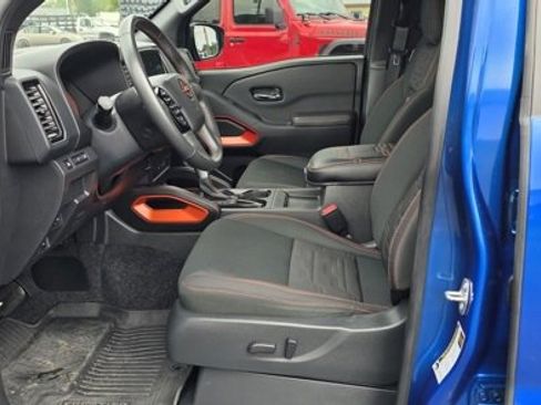 Used 2024 Nissan Frontier PRO-4X w/ Technology Package image 9