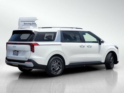 Used 2026 Kia Carnival EX FWD image 4