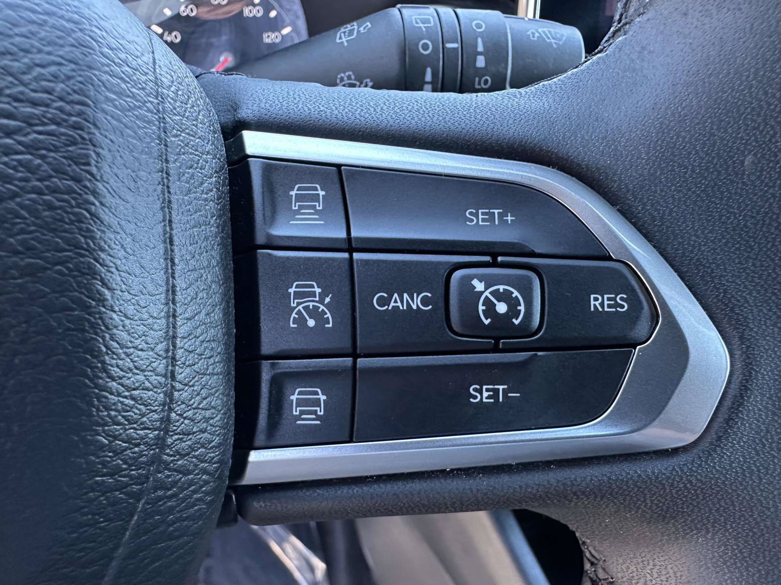 Used 2024 Jeep Compass Limited AWD/4WD image 17