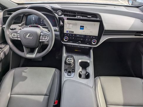 Used 2026 Lexus RZ 350e 2WD w/ Convenience Package image 18
