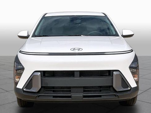 Used 2026 Hyundai Kona SE FWD image 5
