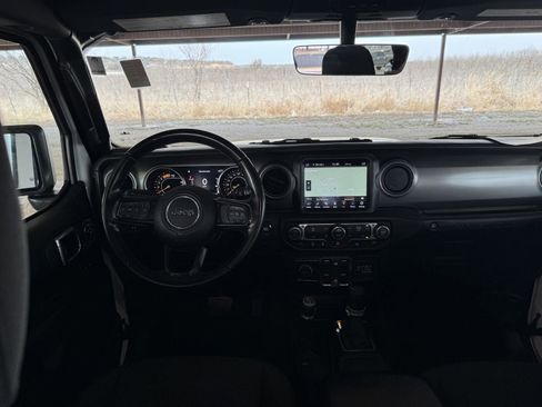 Used 2021 Jeep Wrangler Unlimited Sport image 21