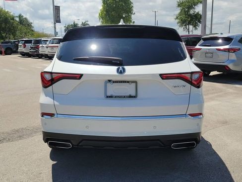 Used 2023 Acura MDX FWD w/ Technology Package image 5