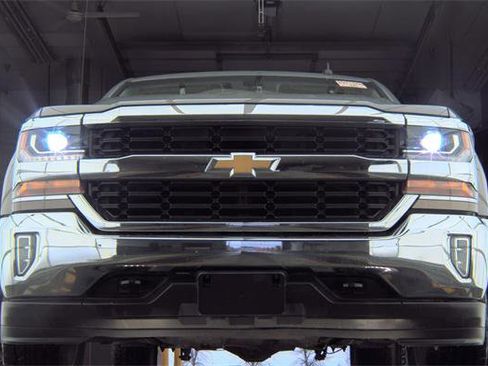 Used 2017 Chevrolet Silverado 1500 LT w/ All Star Edition image 3