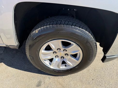 Used 2018 Chevrolet Silverado 1500 LT w/ All Star Edition image 30