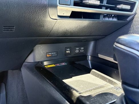 Certified 2025 Toyota Camry SE FWD image 23