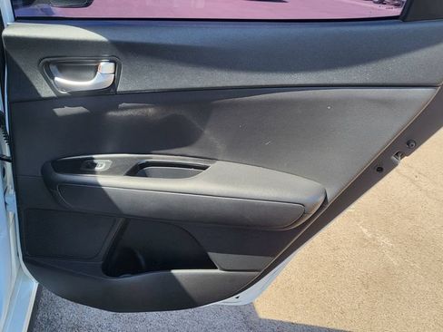 Used 2017 Kia Optima SX FWD image 19