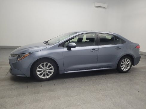 Used 2022 Toyota Corolla LE w/ LE Premium Package FWD image 2