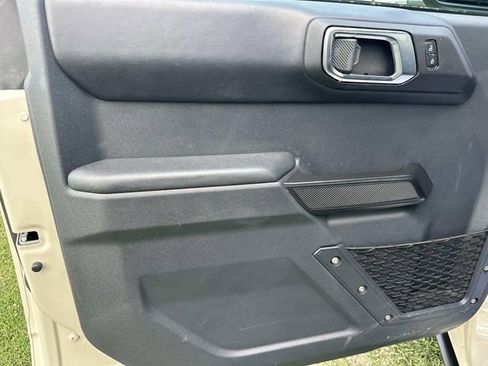 Used 2025 Ford Bronco Badlands AWD/4WD image 19