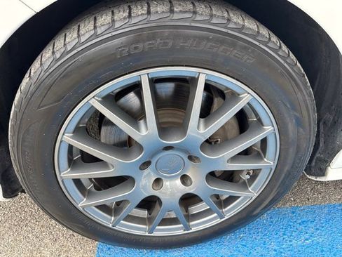 Used 2014 Mercedes-Benz E 350 Sedan image 9