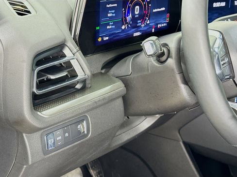 Used 2024 Chevrolet Traverse LT w/ Midnight/Sport Edition image 10