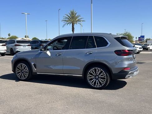Used 2026 BMW X5 xDrive40i w/ Climate Comfort Package AWD/4WD image 8