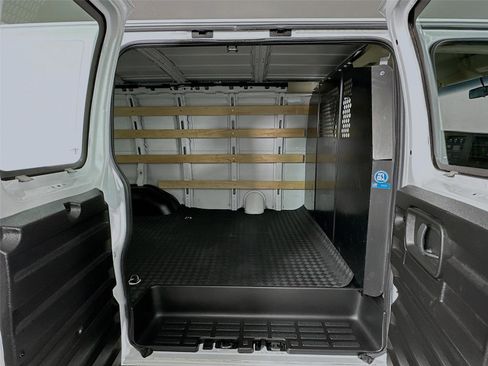 Used 2023 GMC Savana 2500 2500 w/ Driver Convenience Package image 23