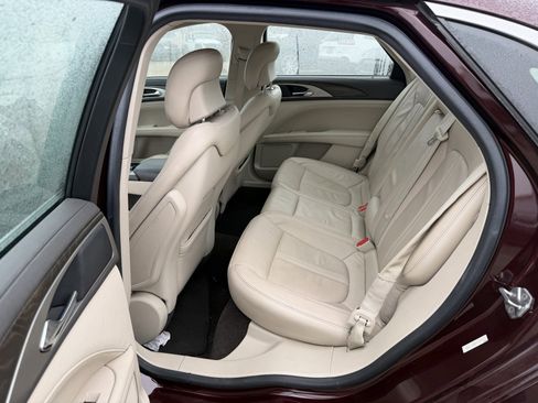 Used 2017 Lincoln MKZ Reserve w/ Technology Package image 12