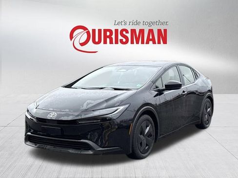 Used 2023 Toyota Prius LE image 5