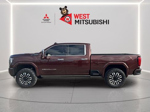Used 2024 GMC Sierra 2500 Denali Ultimate image 5