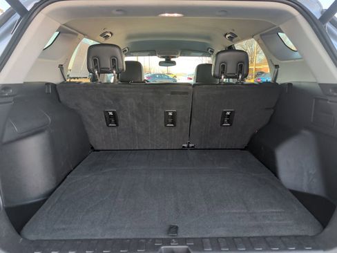 Used 2019 GMC Terrain SLT w/ Preferred Package image 19