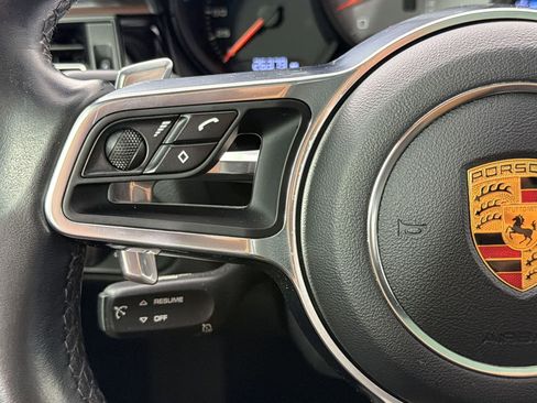 Certified 2020 Porsche Macan S AWD/4WD image 21
