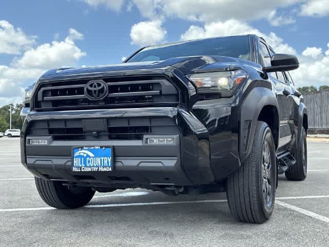 Used 2025 Toyota 4Runner SR5 AWD/4WD image 11