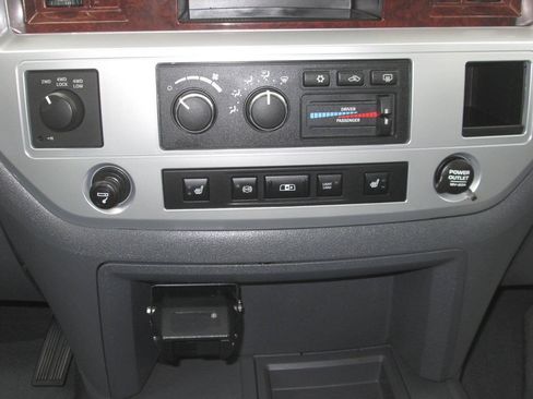 Used 2008 Dodge Ram 2500 Truck Laramie w/ Protection Group AWD/4WD image 22