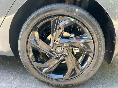 New 2026 Hyundai Elantra Sport w/ Cargo Package FWD image 19