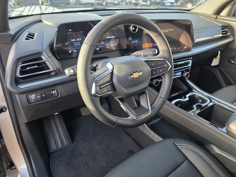 New 2025 Chevrolet Traverse LT w/ Driver Confidence Package image 24