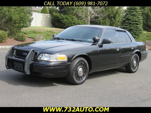 Used 2005 Ford Crown Victoria Police Interceptor image 1