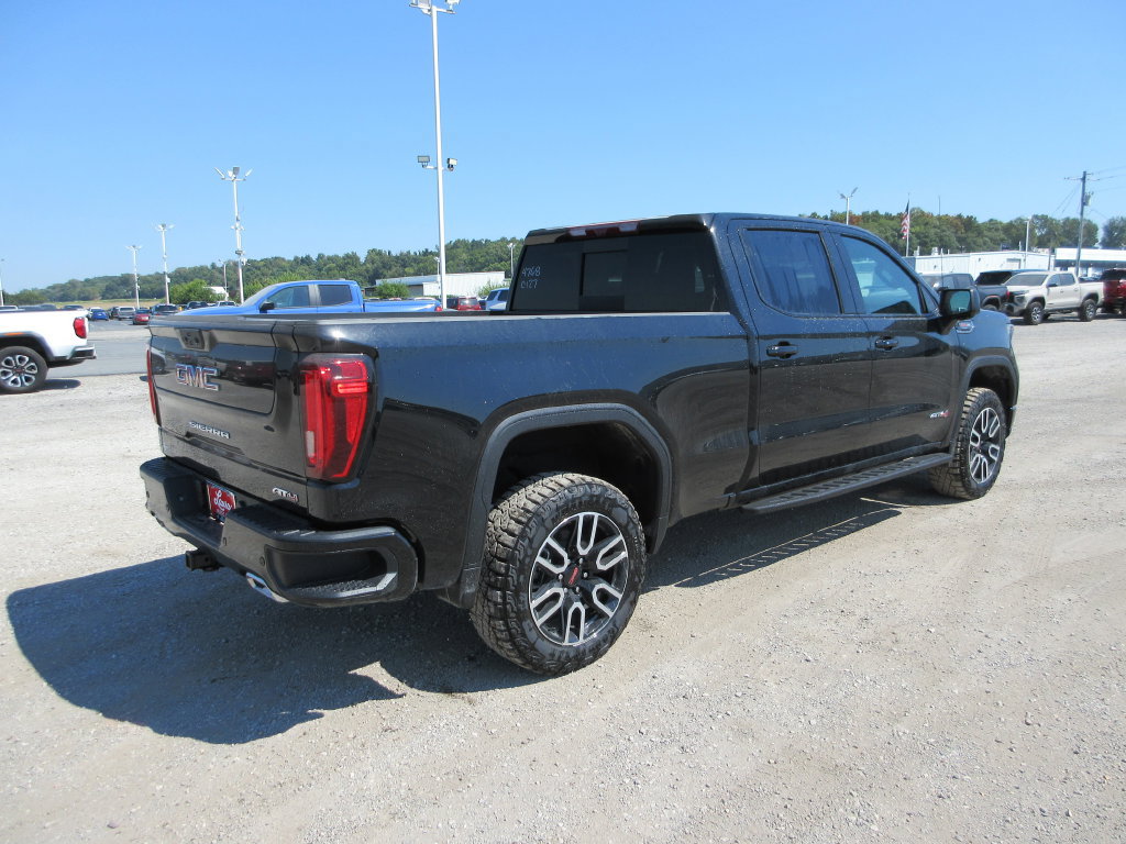New 2026 GMC Sierra 1500 AT4 w/ AT4 Premium Package AWD/4WD image 4