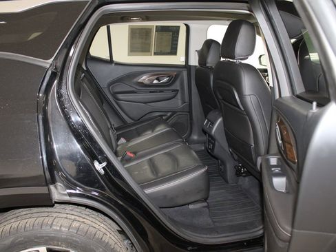 Used 2020 GMC Terrain Denali w/ Denali Premium Package image 32