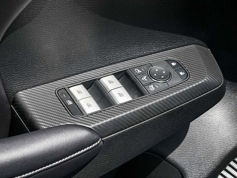 New 2024 Mitsubishi Outlander SE AWD/4WD image 9