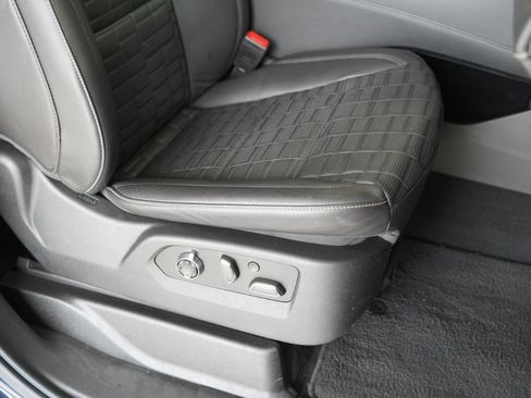 Used 2021 Cadillac Escalade Sport Platinum w/ LPO, ONYX Package image 30