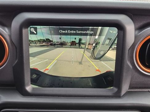 Used 2022 Jeep Gladiator Mojave w/ LED Lighting Group AWD/4WD image 15