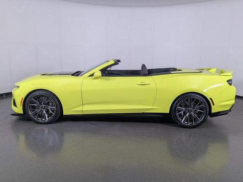 Used 2020 Chevrolet Camaro ZL1 RWD image 7