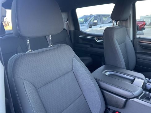 Certified 2024 Chevrolet Silverado 1500 RST w/ Z71 Off-Road Package image 29