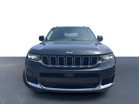 Used 2024 Jeep Grand Cherokee L Laredo image 2