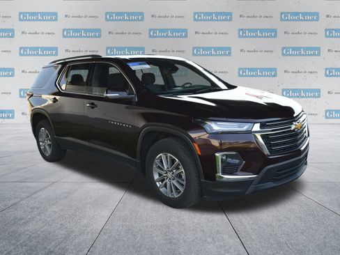 Used 2023 Chevrolet Traverse LT FWD image 3