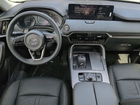 Used 2026 MAZDA CX-90 3.3 Turbo w/ Preferred Package AWD/4WD image 4
