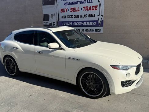 Used 2017 Maserati Levante S AWD/4WD image 2