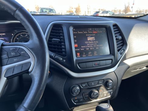 Used 2014 Jeep Cherokee Limited w/ Luxury Group image 31