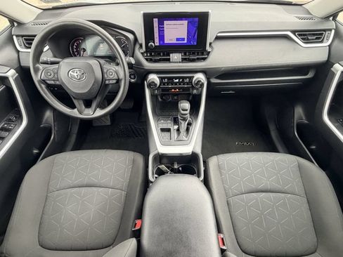 Used 2024 Toyota RAV4 XLE FWD image 12